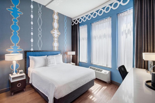 Fairfield Inn & Suites by Marriott Chicago Downtown/Magnificent Mile image 6