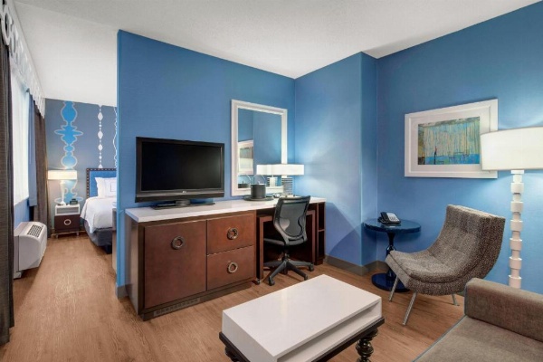 Fairfield Inn & Suites by Marriott Chicago Downtown/Magnificent Mile image 9